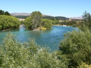 Clutha River near Wanaka Clutha River near Wanaka