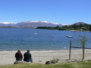 Wanaka lakefront